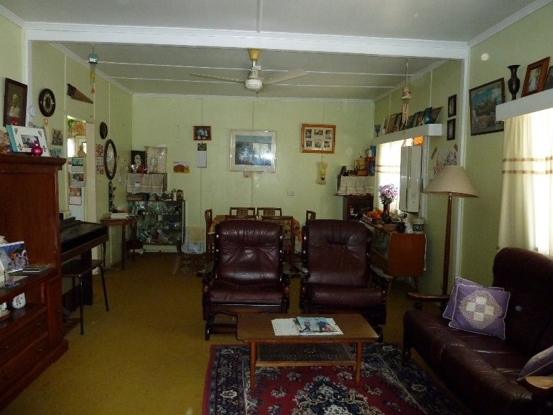 3 Albert Street, Beaudesert QLD 4285