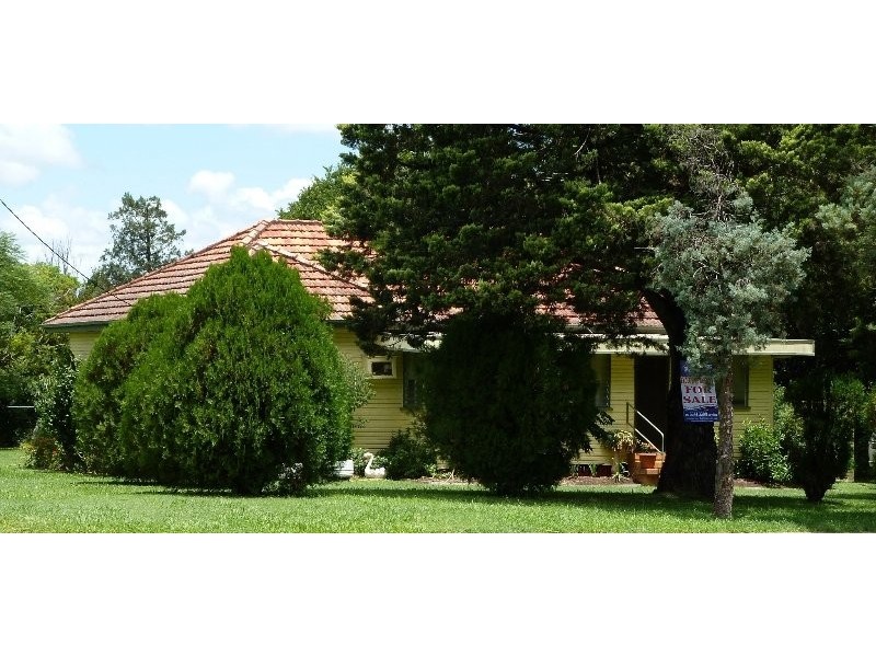 3 Albert Street, Beaudesert QLD 4285