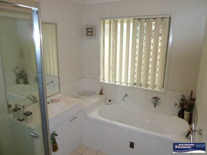 11 Blackbutt Rd, Cedar Vale QLD 4285