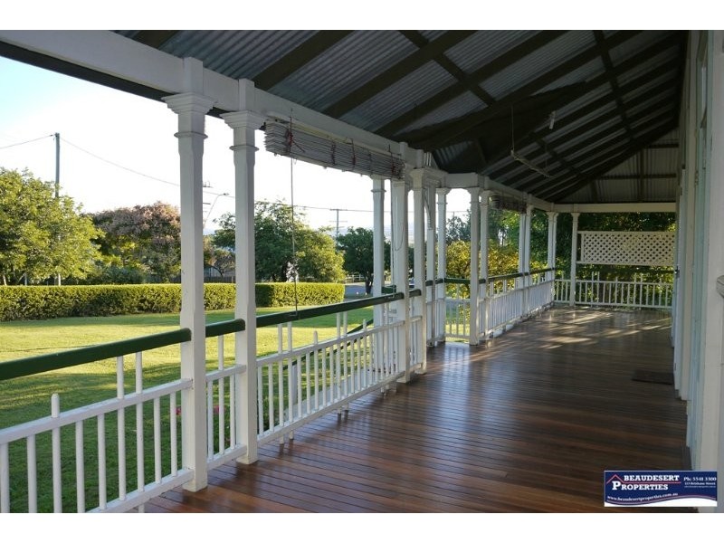 16 Eaglesfield Street, Beaudesert QLD 4285