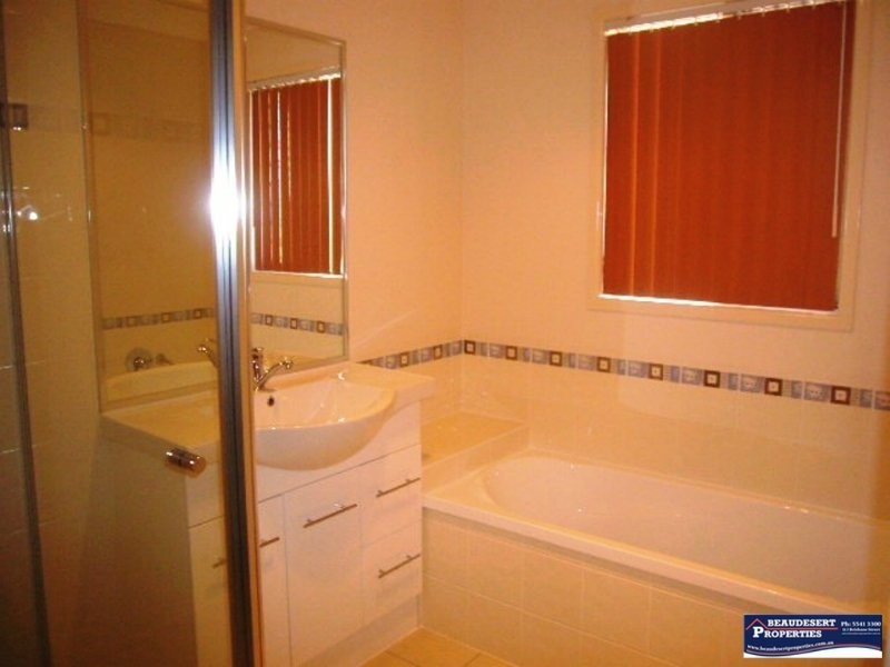 Gleneagle QLD 4285