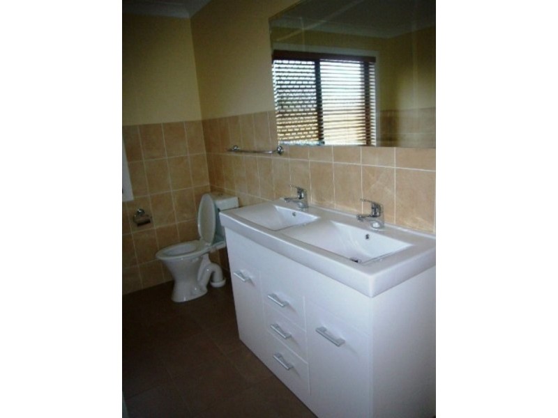 Gleneagle QLD 4285