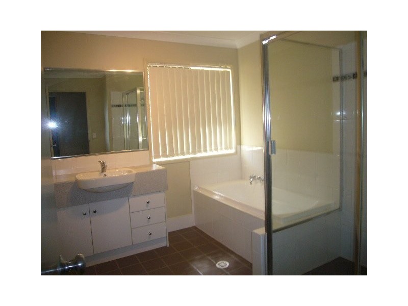 Gleneagle QLD 4285