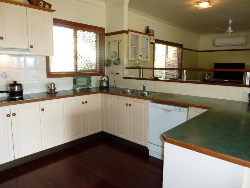 10 Lakeside court Court, Beaudesert QLD 4285