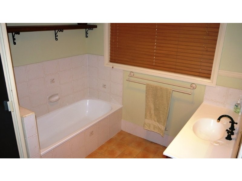 10 Lakeside court Court, Beaudesert QLD 4285