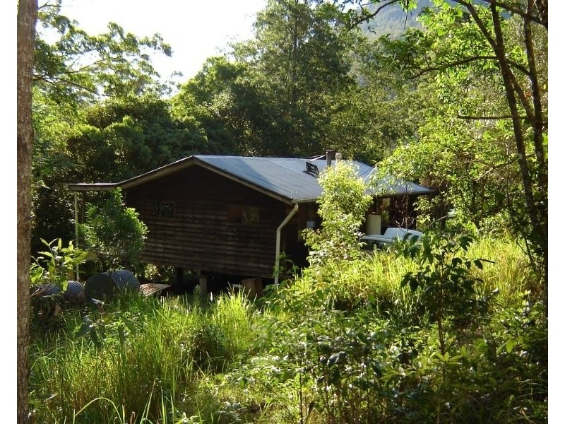 Lamington QLD 4285