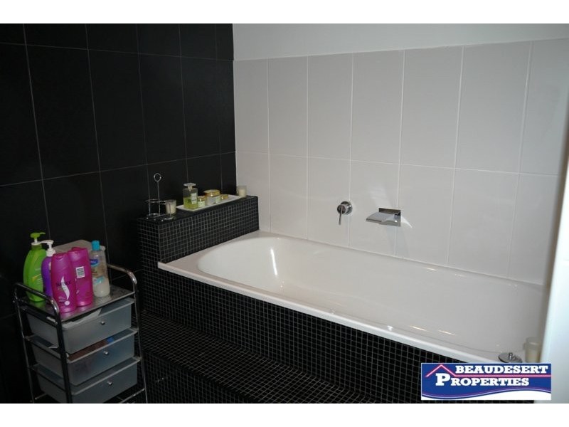Kooralbyn QLD 4285