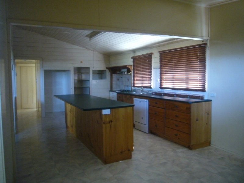 Woodhill QLD 4285
