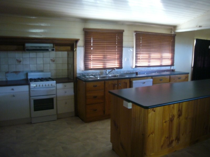 Woodhill QLD 4285