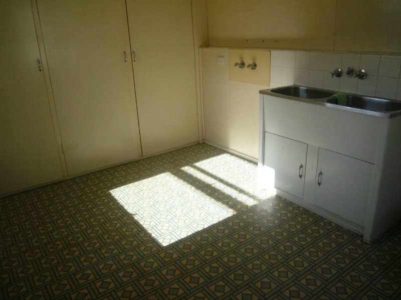 Woodhill QLD 4285