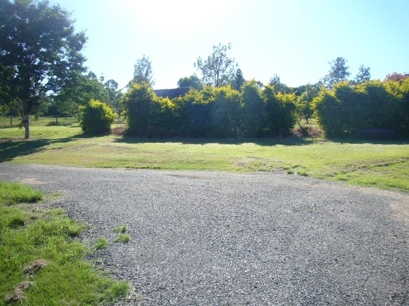 Woodhill QLD 4285