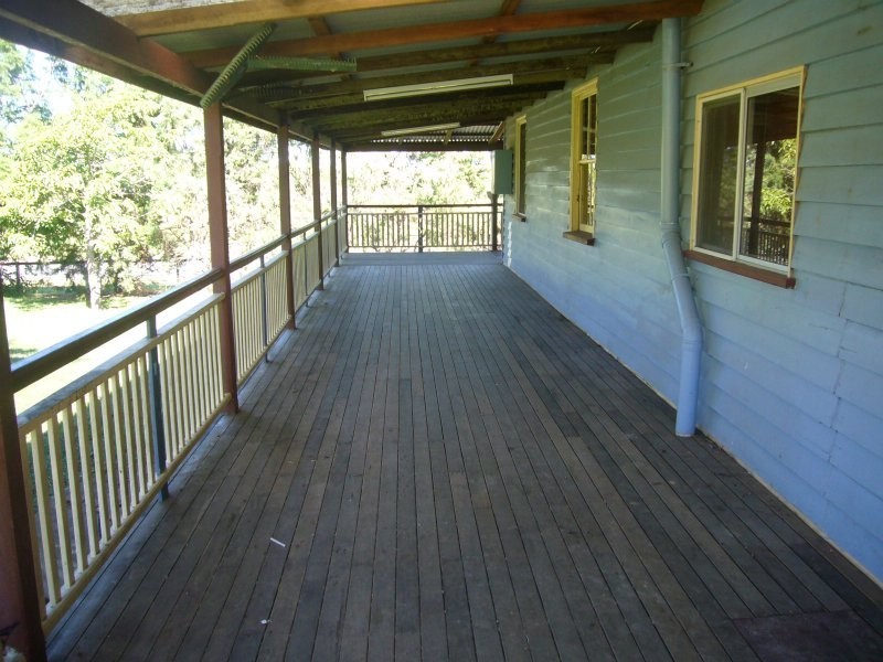 Woodhill QLD 4285