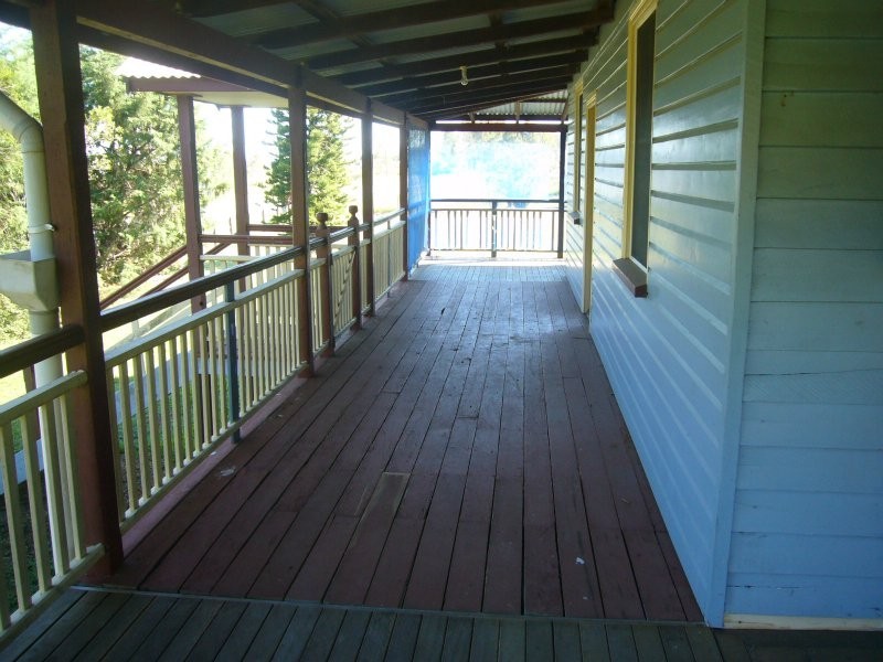 Woodhill QLD 4285