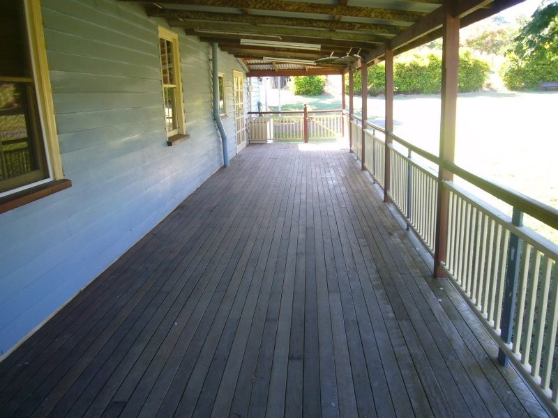 Woodhill QLD 4285