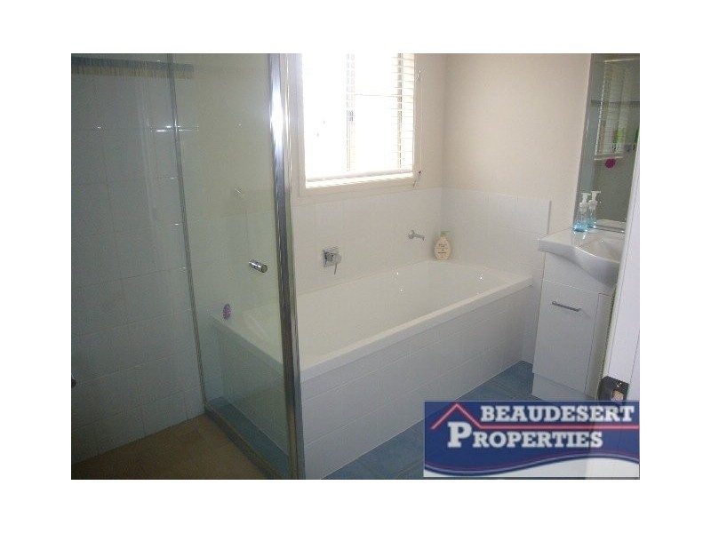 Gleneagle QLD 4285
