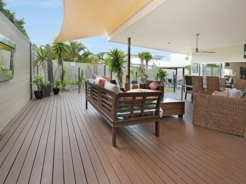 10 Bonaire Court, Kawana Island QLD 4575