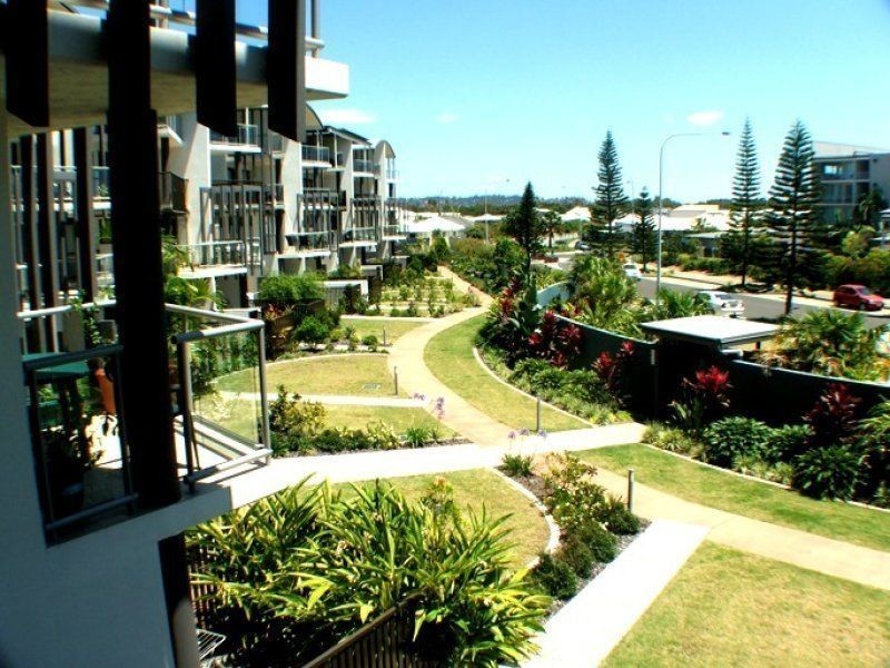 60/10 Grand  Parade, Kawana Island QLD 4575
