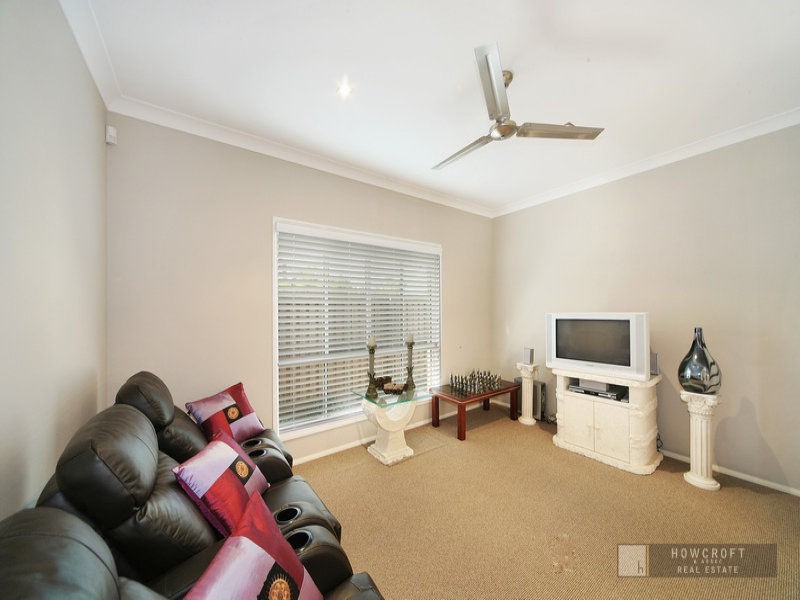 7 Crete  Court, Kawana Island QLD 4575