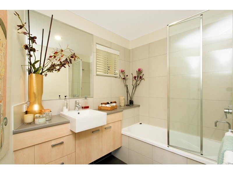 35/57 Grand Parade, Kawana Island QLD 4575