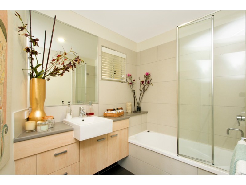 35/57 Grand Parade, Kawana Island QLD 4575