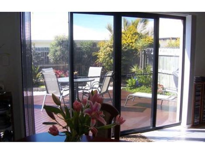 2/4 Solomon Court, Parrearra QLD 4575