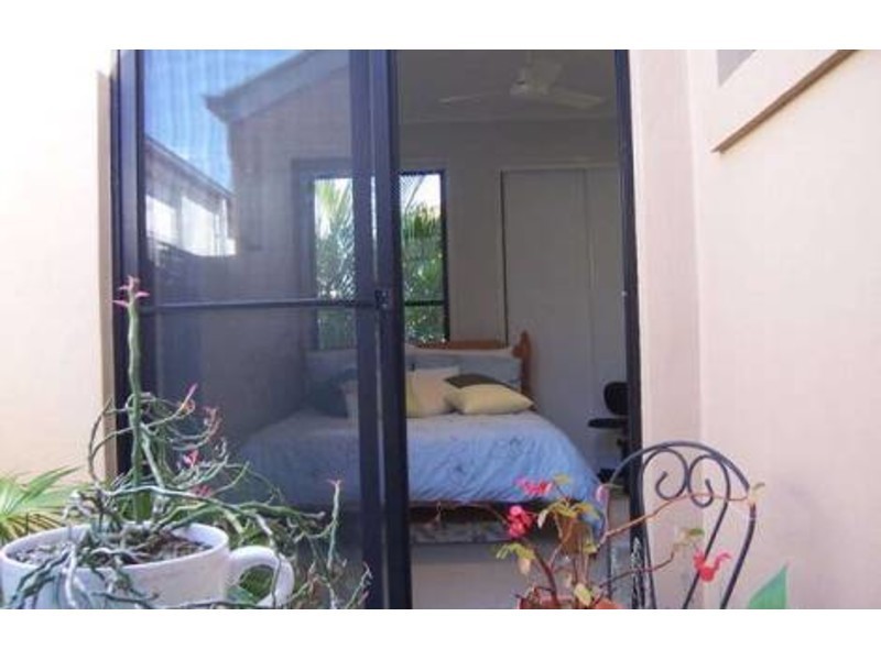 2/4 Solomon Court, Parrearra QLD 4575