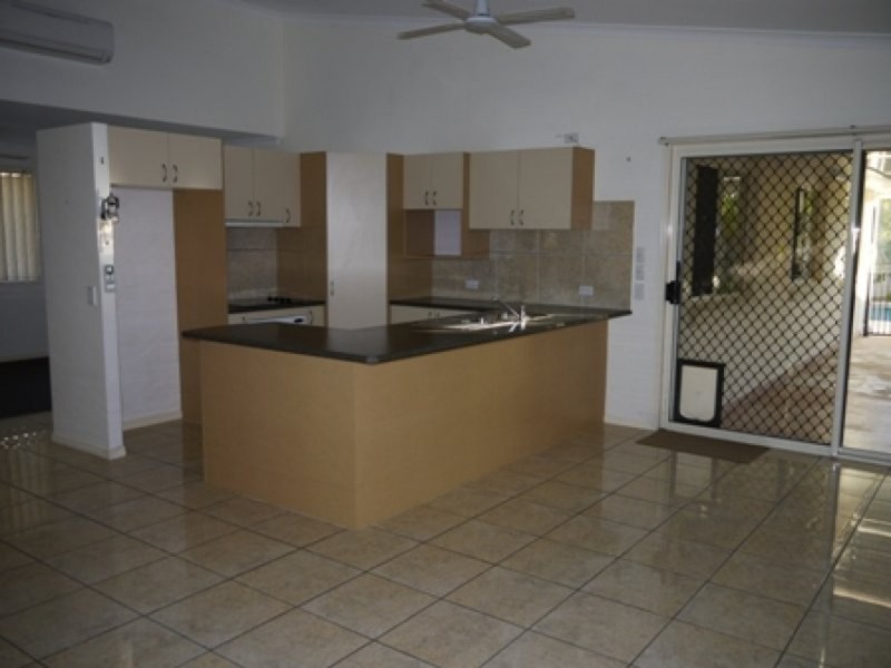 19 Sardinia Place, Kawana Island QLD 4575