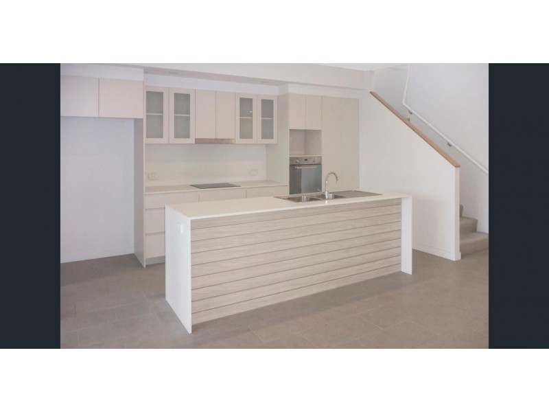 L17/30/Caspian Circuit, Mountain Creek QLD 4557