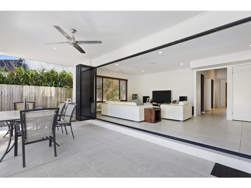 14 Zante Lane, Kawana Island QLD 4575