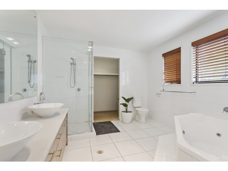 14 Zante Lane, Kawana Island QLD 4575