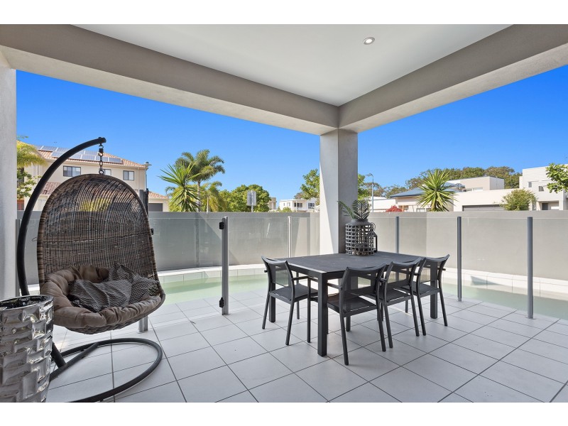 18 Tarawa Street, Kawana Island QLD 4575