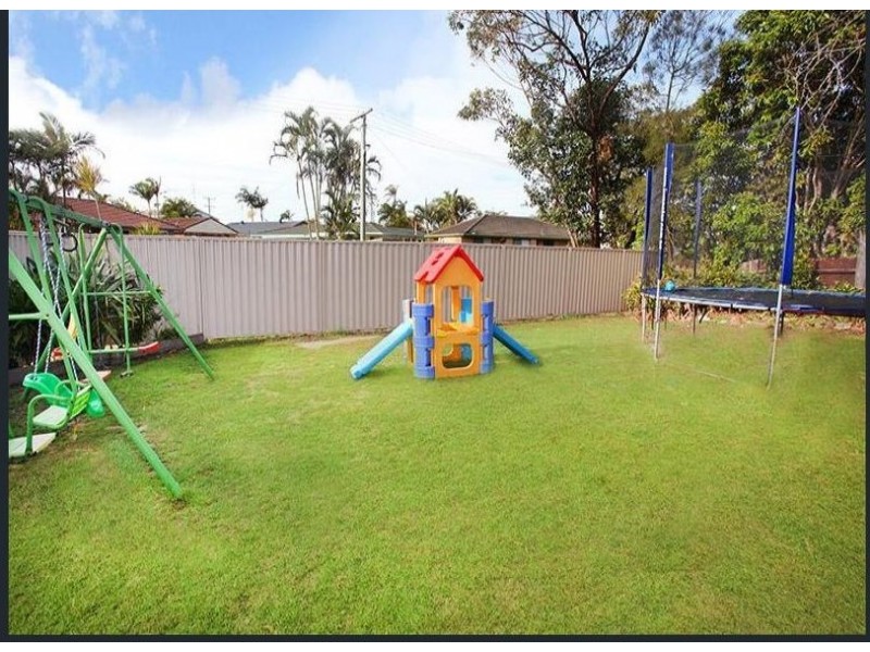 2 Uringa Street, Warana QLD 4575