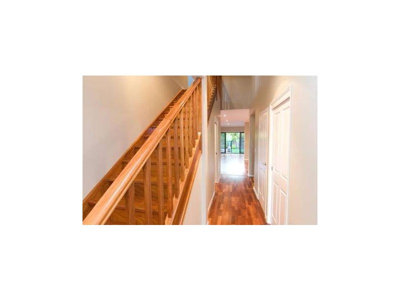 10 Easter Street, Kawana Island QLD 4575