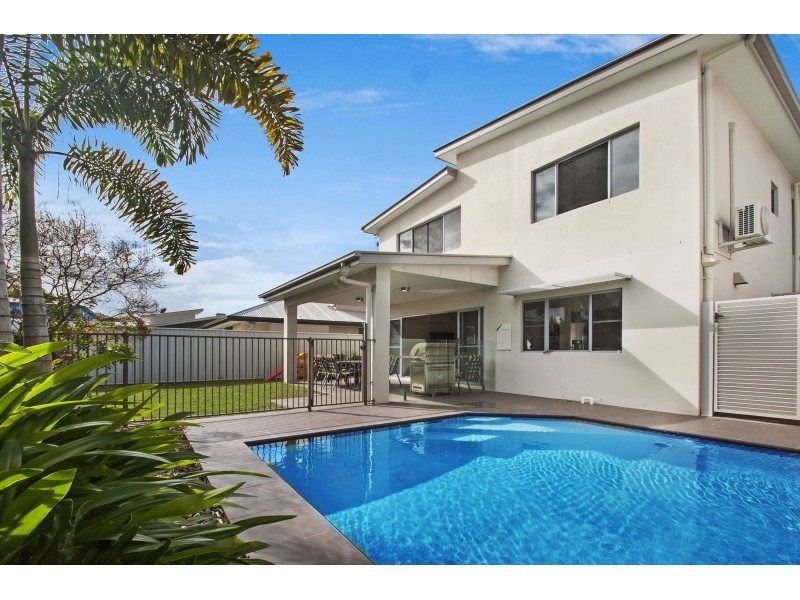 7 Panama Court, Kawana Island QLD 4575