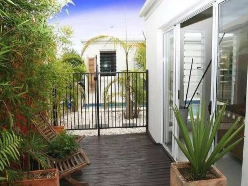 11 Abaco Street, Kawana Island QLD 4575