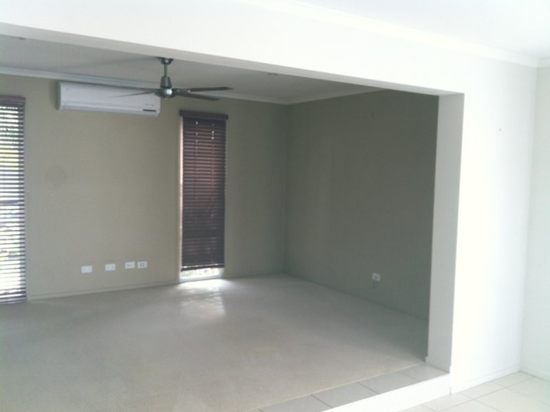 11 Abaco Street, Kawana Island QLD 4575