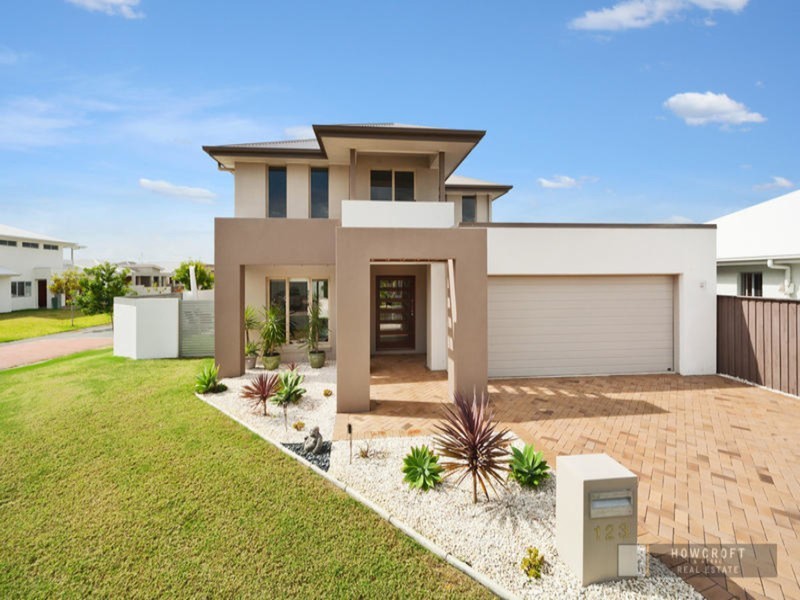 123 Grand Parade, Kawana Island QLD 4575