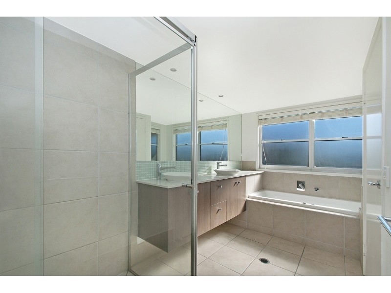 85/7 Grand Parade, Kawana Island QLD 4575
