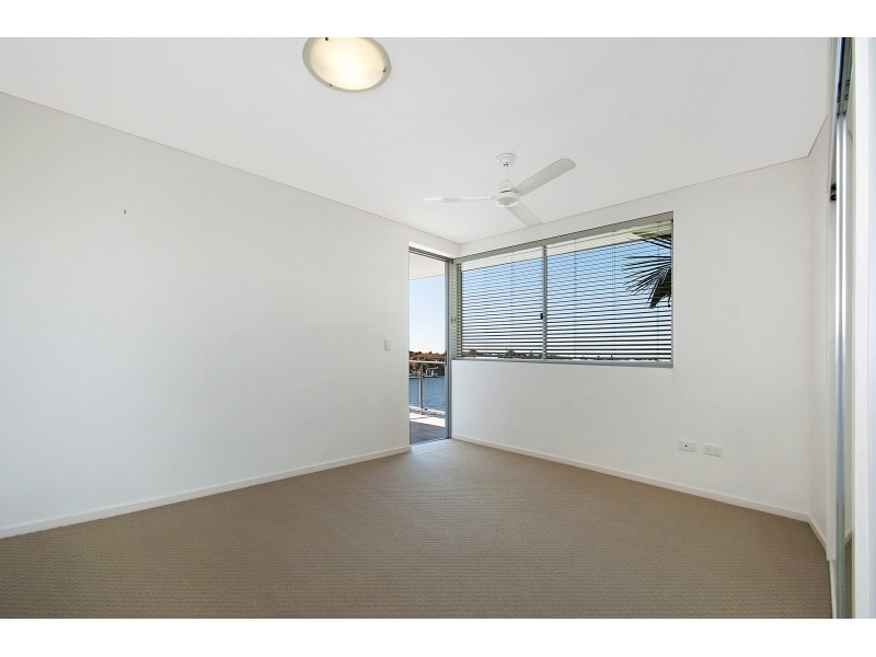 51/7 Grand Parade, Kawana Island QLD 4575
