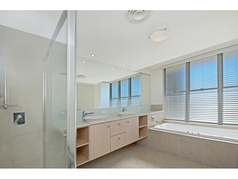 51/7 Grand Parade, Kawana Island QLD 4575