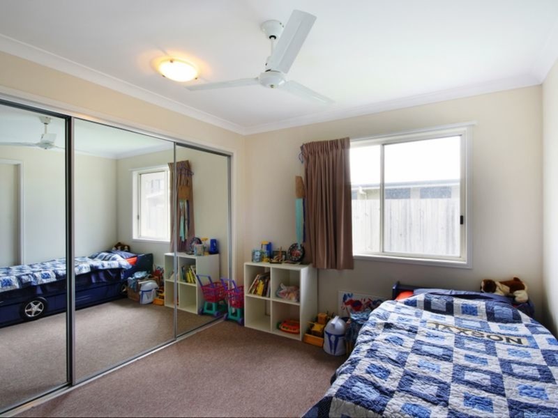 4 Saba place, Parrearra QLD 4575