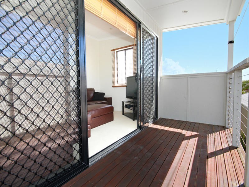 21 Sanibel Court, Kawana Island QLD 4575