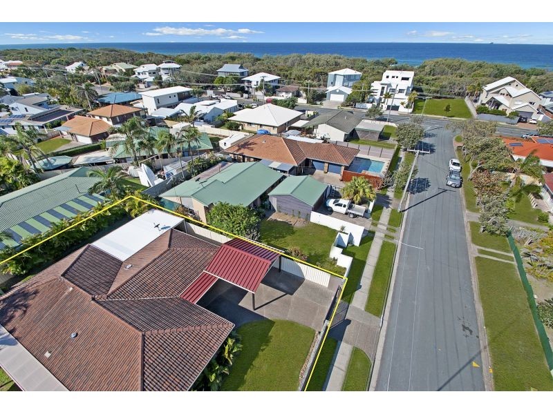 7 Napalle Street, Warana QLD 4575