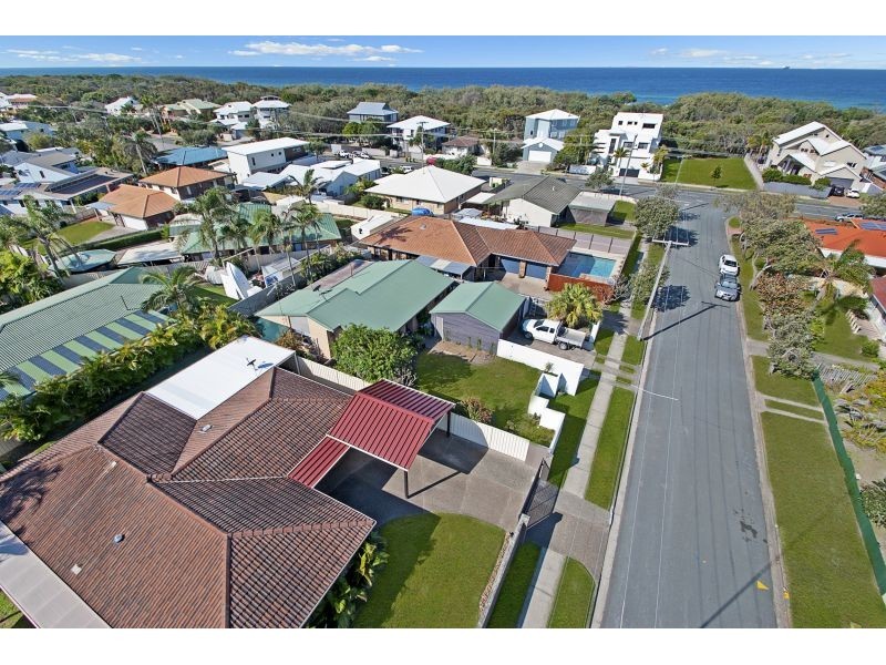 7 Napalle Street, Warana QLD 4575