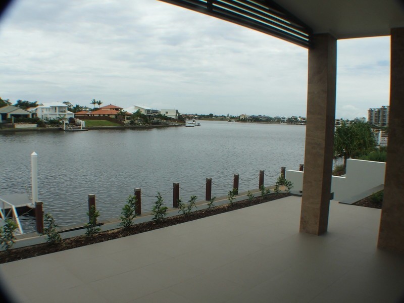 15 Tortola Place, Kawana Island QLD 4575