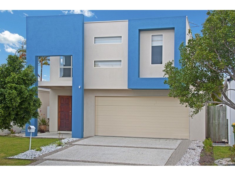 6 Corfu Street, Kawana Island QLD 4575