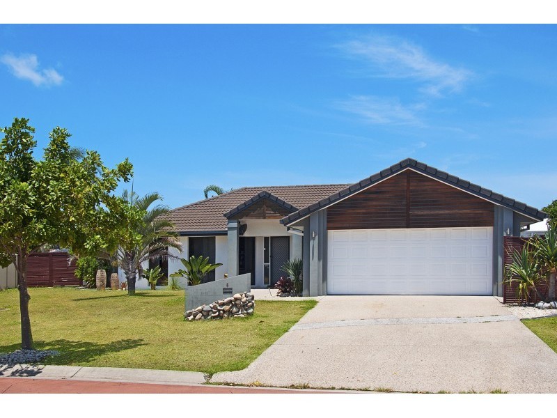 6 Castaway Court, Kawana Island QLD 4575