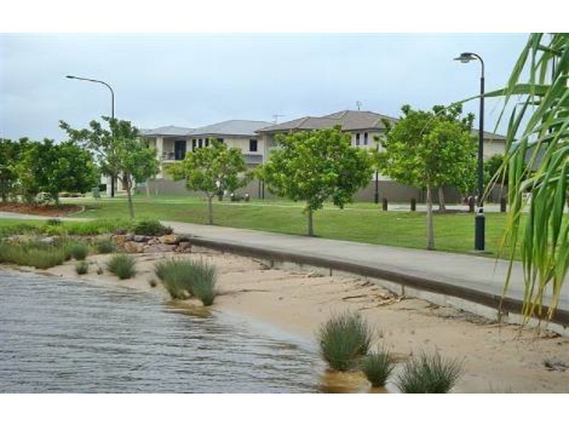 1 Helm Crescent, Wurtulla QLD 4575