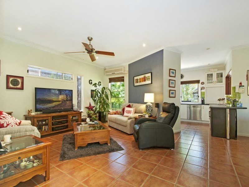 26 Bonaire Court, Kawana Island QLD 4575