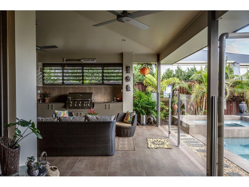 6 Swivel Court, Birtinya QLD 4575